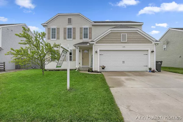 11681 Koala Bear SE Drive, Alto, MI 49302