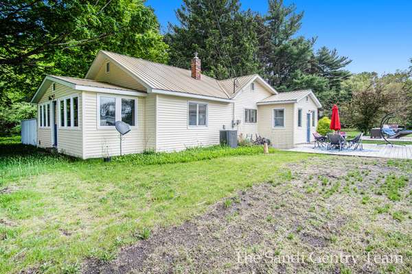 9270 Whitbeck Road, Montague, MI 49437