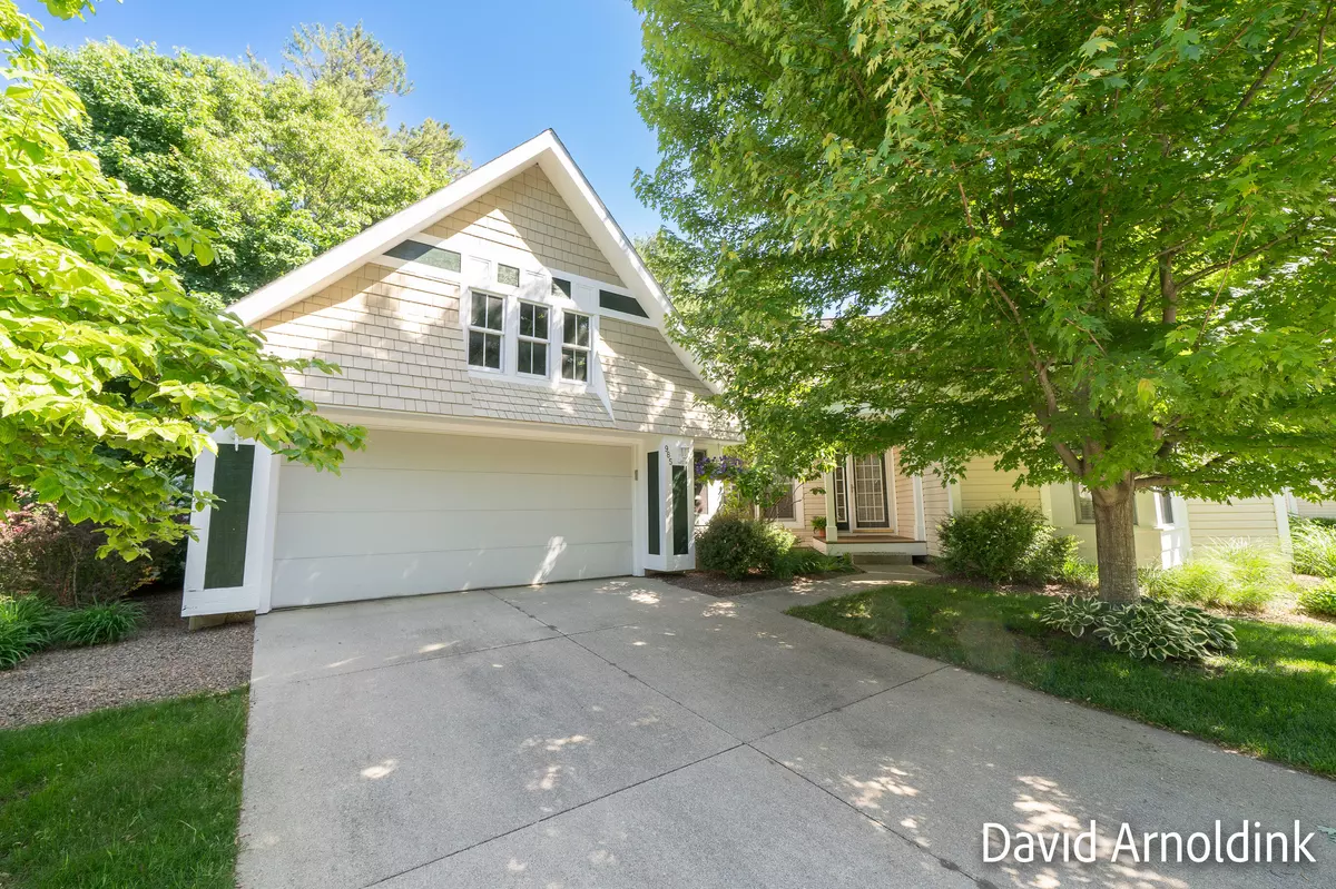 Holland, MI 49424,985 Sunflower Court