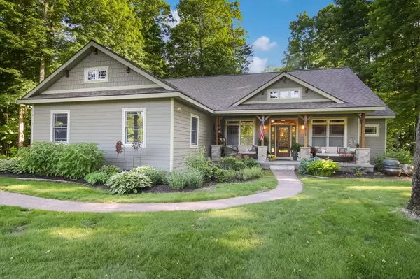 Thompsonville, MI 49683,15811 Nuthatch Drive