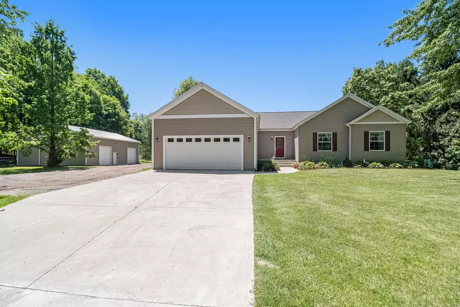 25680 Wise Road, Gobles, MI 49055