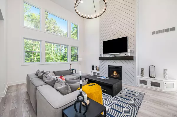 Kalamazoo, MI 49009,1998 Sienna Street