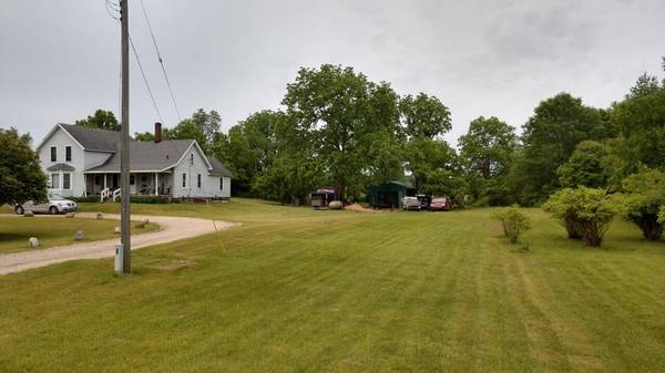 7717 Brickyard Road, Holton, MI 49425