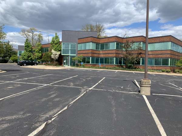 5211 Cascade SE Road #100, Grand Rapids, MI 49546