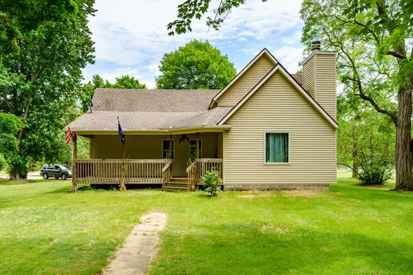 04539 51 1/2 Street, Grand Junction, MI 49056