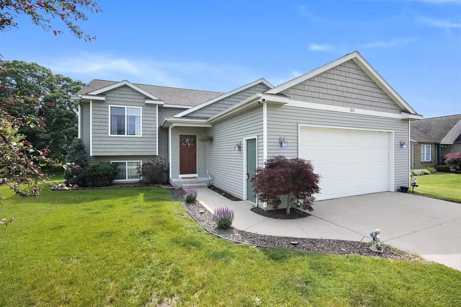 872 Red Tail Drive, Coopersville, MI 49404
