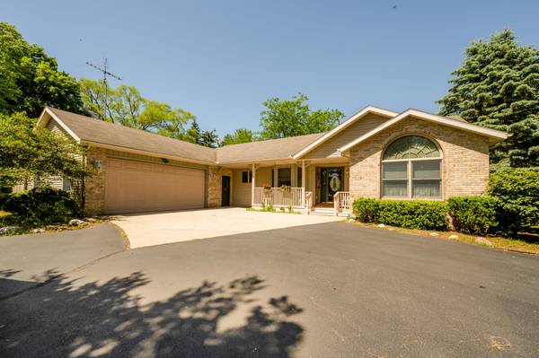 2670 Amy Court, Coloma, MI 49038