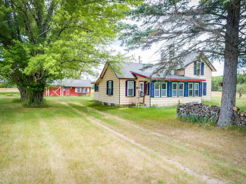 4892 E Old M 63, Luther, MI 49656