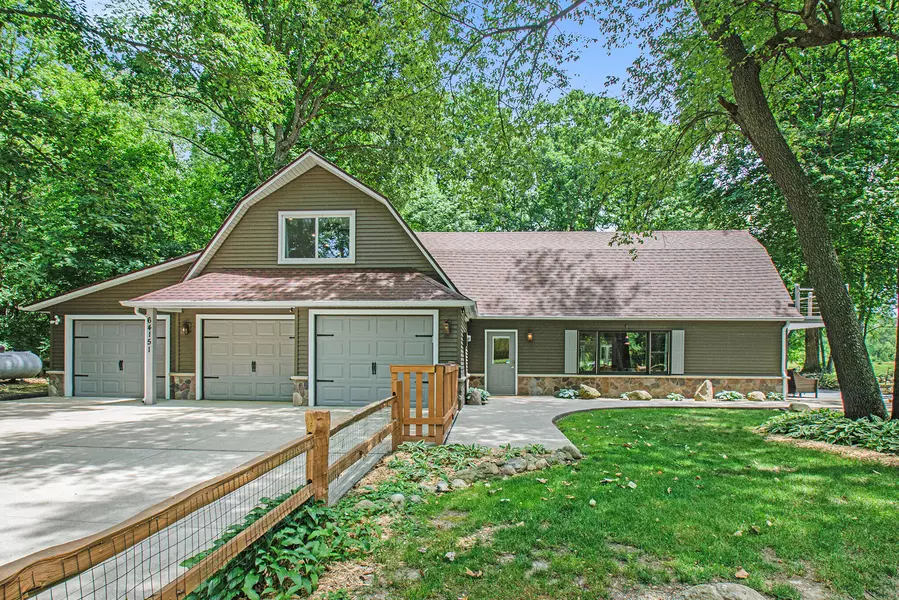 64151 Mullen Road, Cassopolis, MI 49031