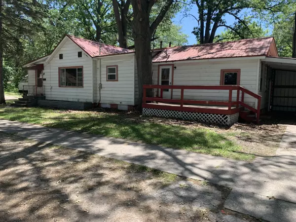 87 Oakwood Avenue, Muskegon Heights, MI 49444