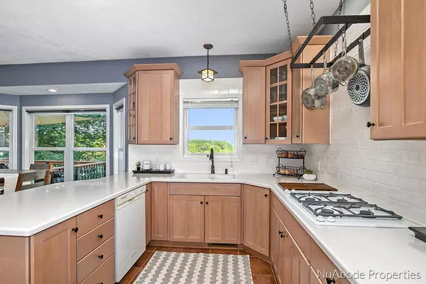 1694 River Ridge Court Allegan, MI 49010