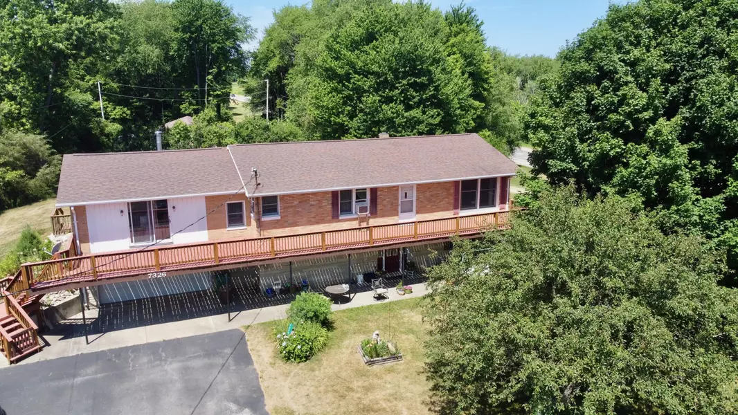7326 Pucker Street, Berrien Center, MI 49102