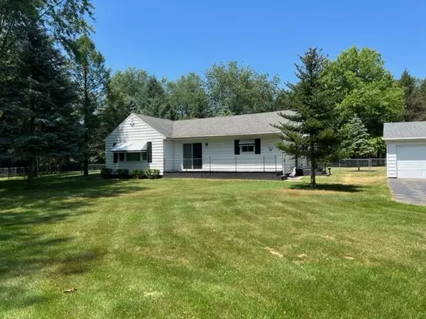 8212 W Garbow Road, Middleville, MI 49333