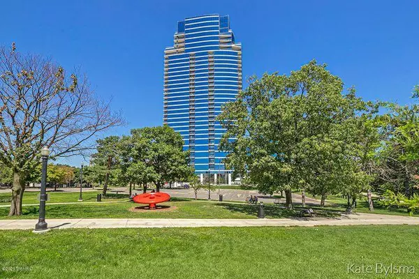 335 Bridge NW Street #804, Grand Rapids, MI 49504