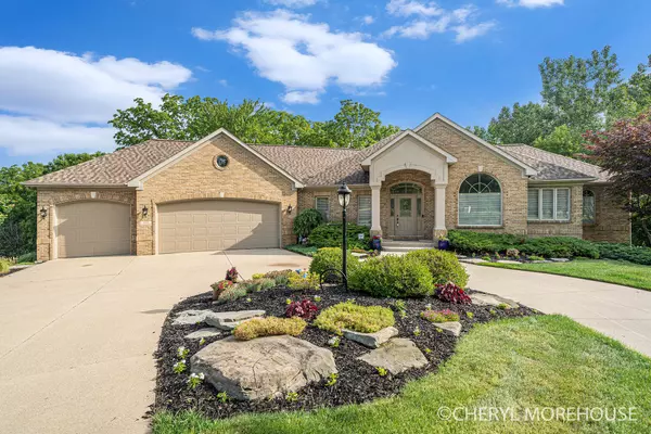 237 Regal SW Court, Grandville, MI 49418