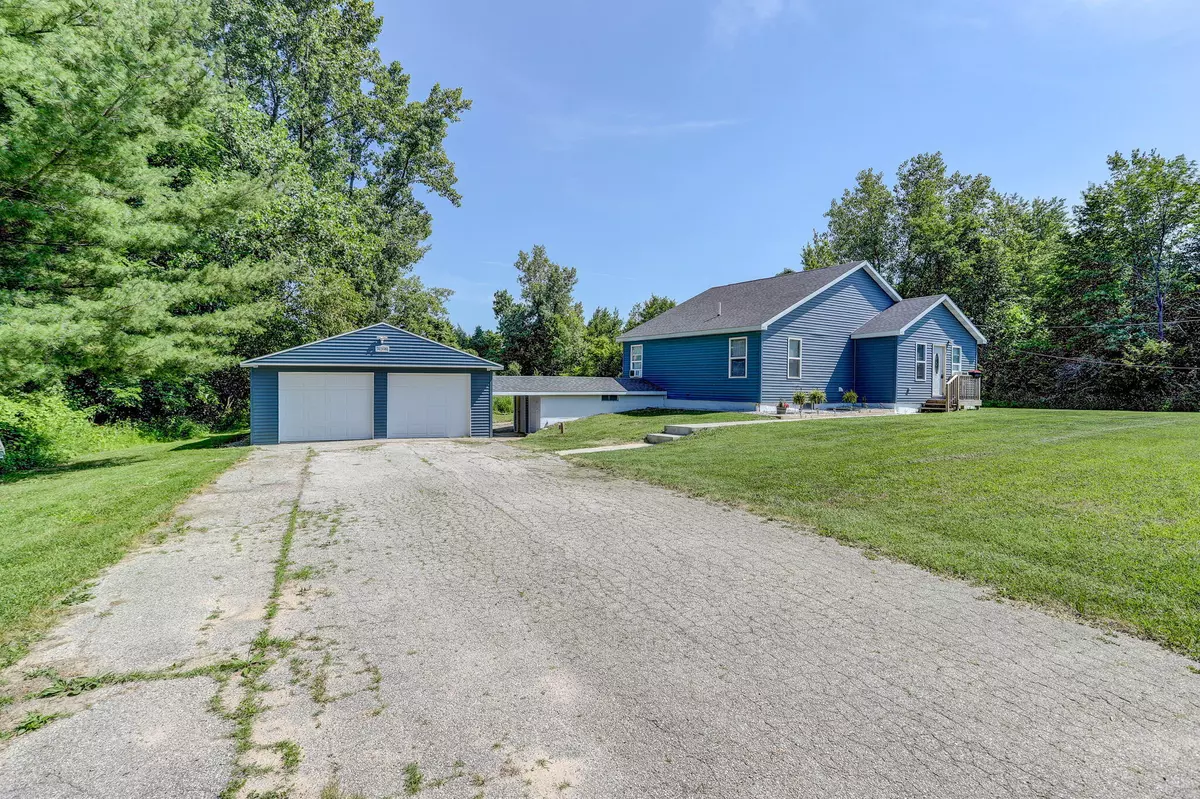 Covert, MI 49043,74398 Co Rd 376