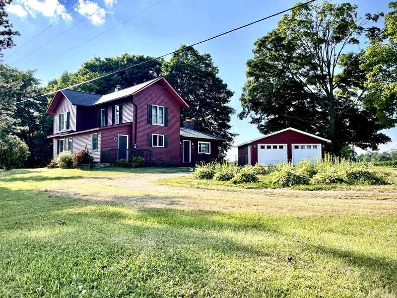 10596 W Grand Ledge Highway, Sunfield, MI 48890