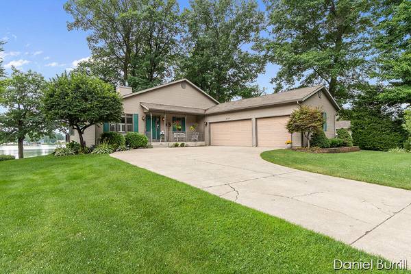 2750 Kayce Lane Private, Casnovia, MI 49318