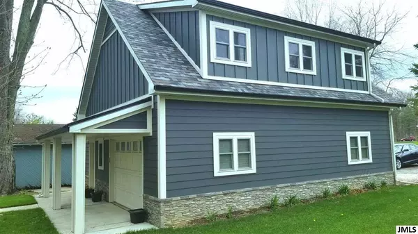 Manitou Beach, MI 49253,9182 Cherry Point Road