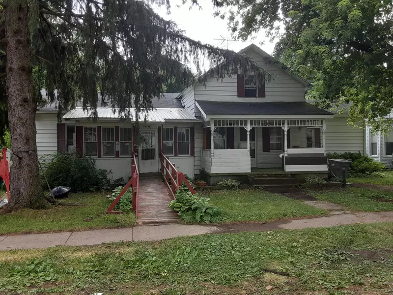 68996 Elkhart Road, Edwardsburg, MI 49112