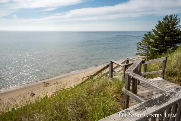 West Olive, MI 49460,17330 Sheldon Dunes Drive