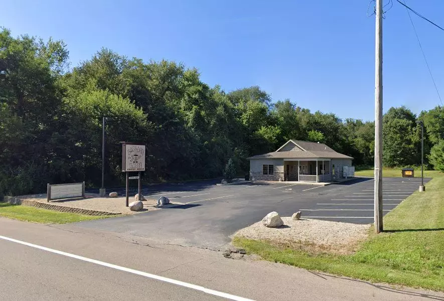 25990 US 12, Edwardsburg, MI 49112