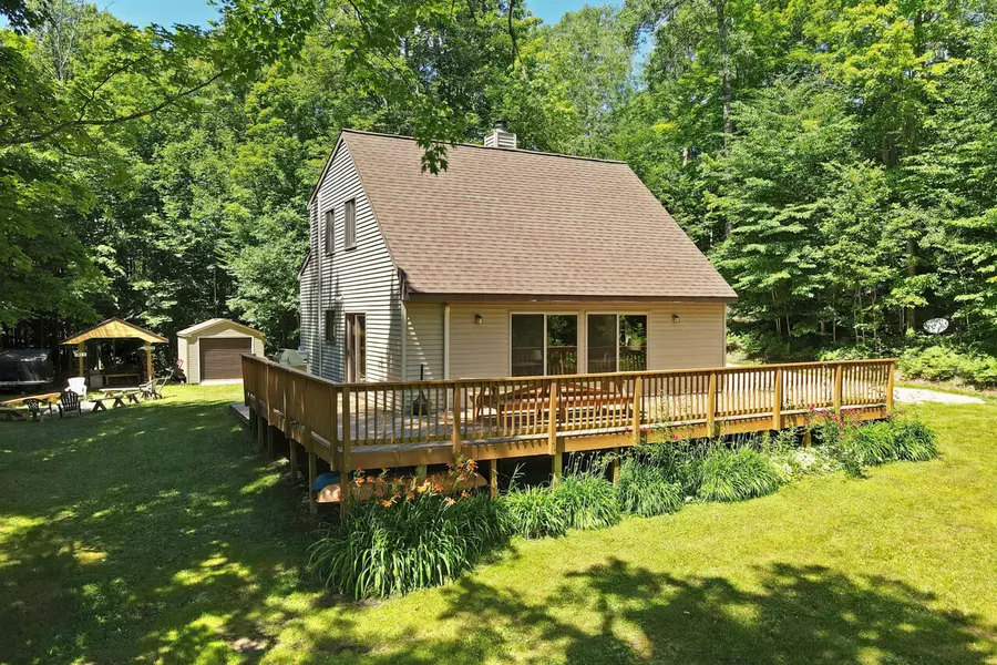 13897 Dzuibanek Road, Thompsonville, MI 49683