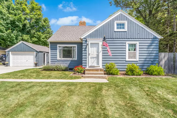 Spring Lake, MI 49456,817 E Savidge Street