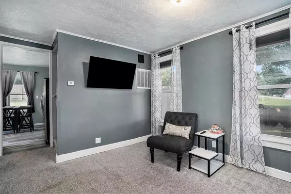 Edwardsburg, MI 49112,17042 US HWY 12