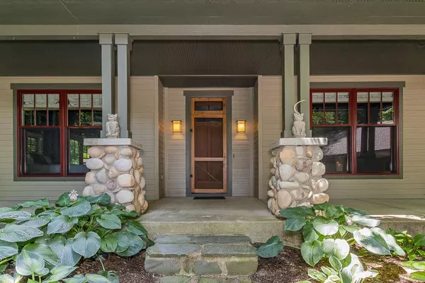 Kalamazoo, MI 49009,7222 Oak Highlands Drive