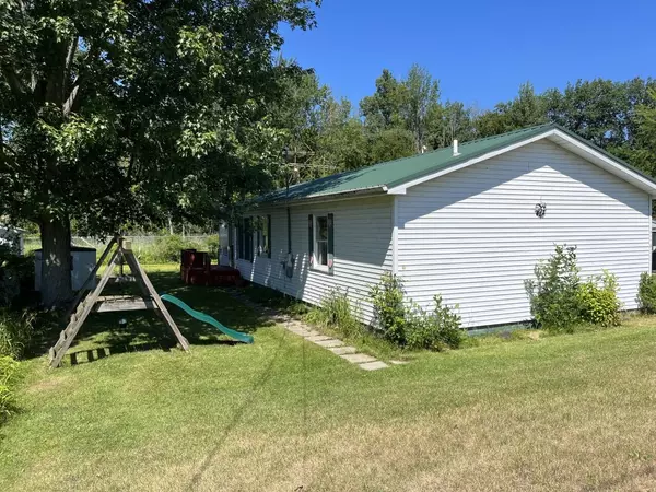 Six Lakes, MI 48886,10051 Neil Drive