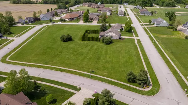 St. Joseph, MI 49085,4674 &4676 Luther Path