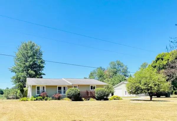 839 N 11 Mile Rd Road, Sanford, MI 48657