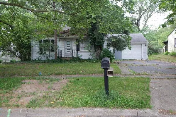 212 Leona Avenue, Kalamazoo, MI 49001