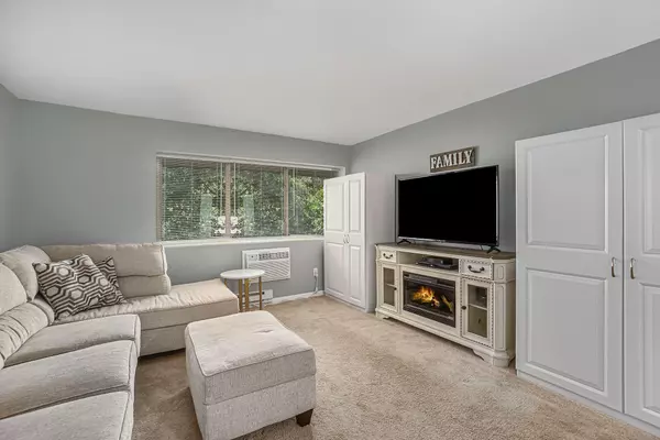 Kalamazoo, MI 49008,756 W Kilgore Rd, 305