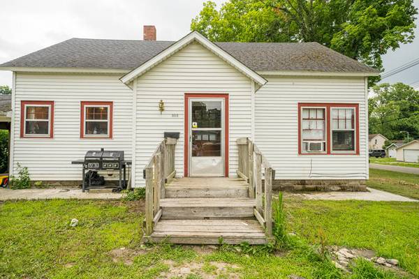 305 Hamilton Avenue, Bangor, MI 49013