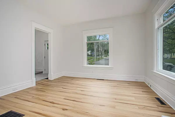 Kalamazoo, MI 49001,2233 S Burdick ST