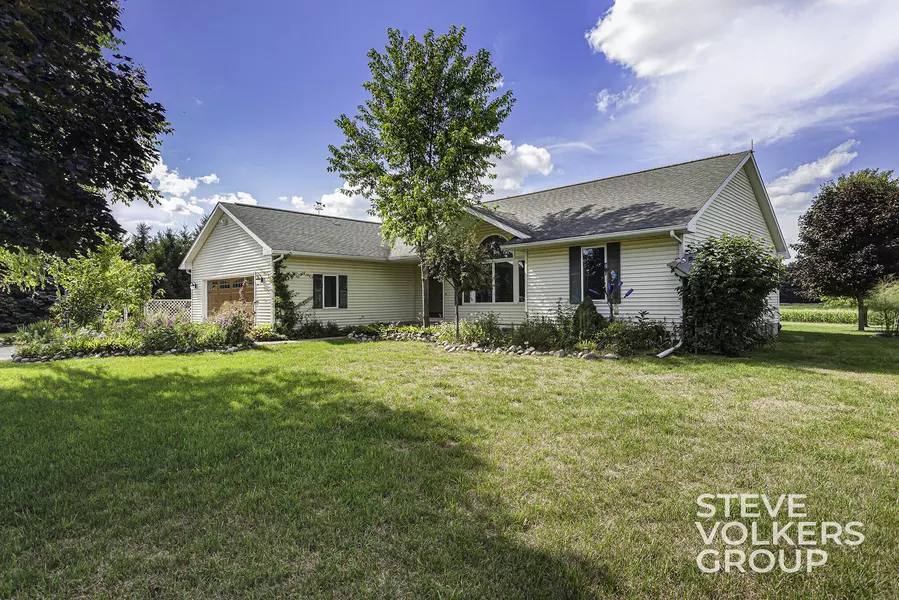 7500 S Johnson Road, Blanchard, MI 49310