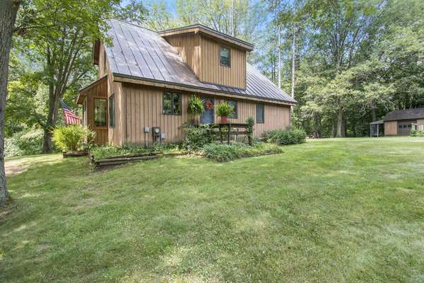 11980 Tompkins Road, Rives Junction, MI 49277