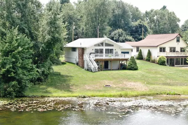 11430 N Lookout Ridge, Canadian Lakes, MI 49346