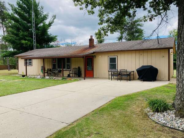 4131 Gayla Drive, Harrison, MI 48625