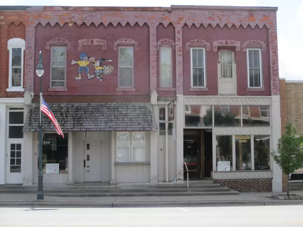 Edmore, MI 48829,406 &  410 E Main Street