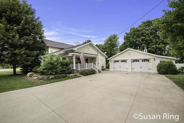 126 W High Street, Clarksville, MI 48815