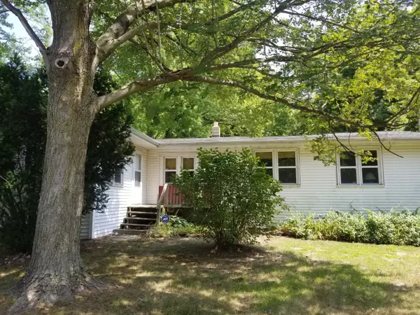 6041 Mc Kinley Street, Coloma, MI 49038