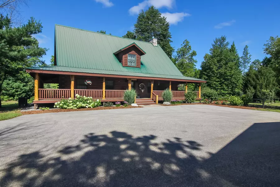 18090 Read Road, Copemish, MI 49625