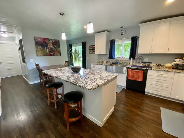 Eaton Rapids, MI 48827,7599 S Clinton Trail