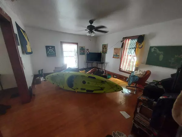 Kalamazoo, MI 49008,1112 Oak Street