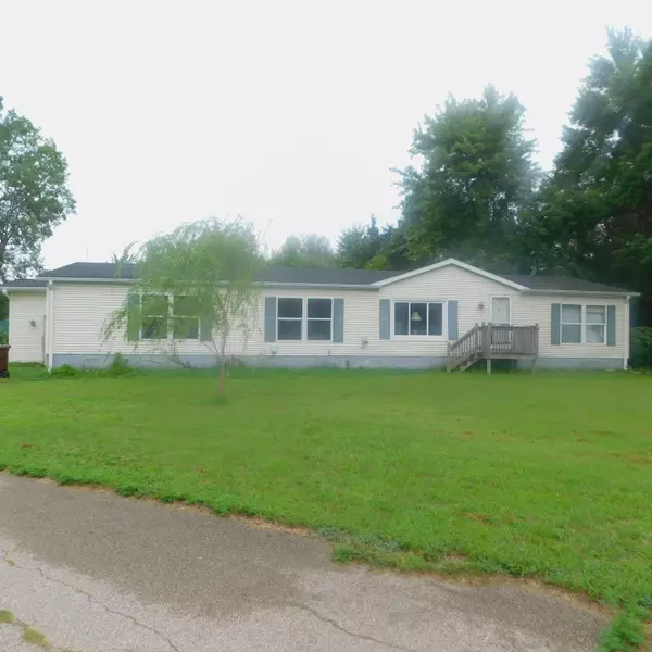 14216 S Spruce Avenue, Kent City, MI 49330