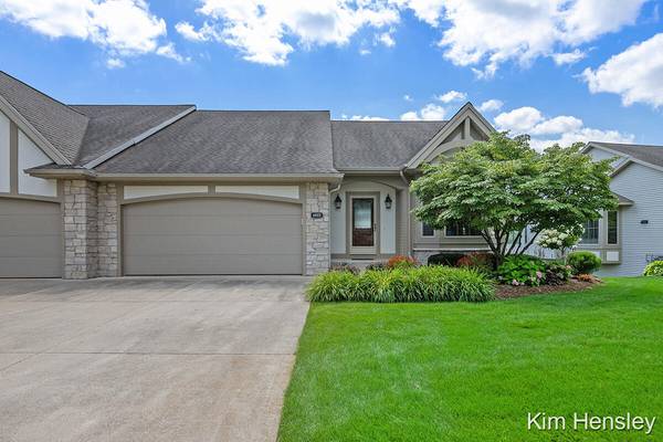 4022 Tom Morris NE Drive, Belmont, MI 49306