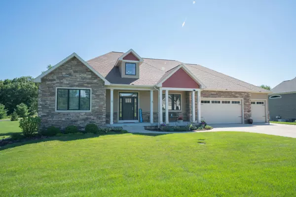 3900 Oakharbor Street, Kalamazoo, MI 49009